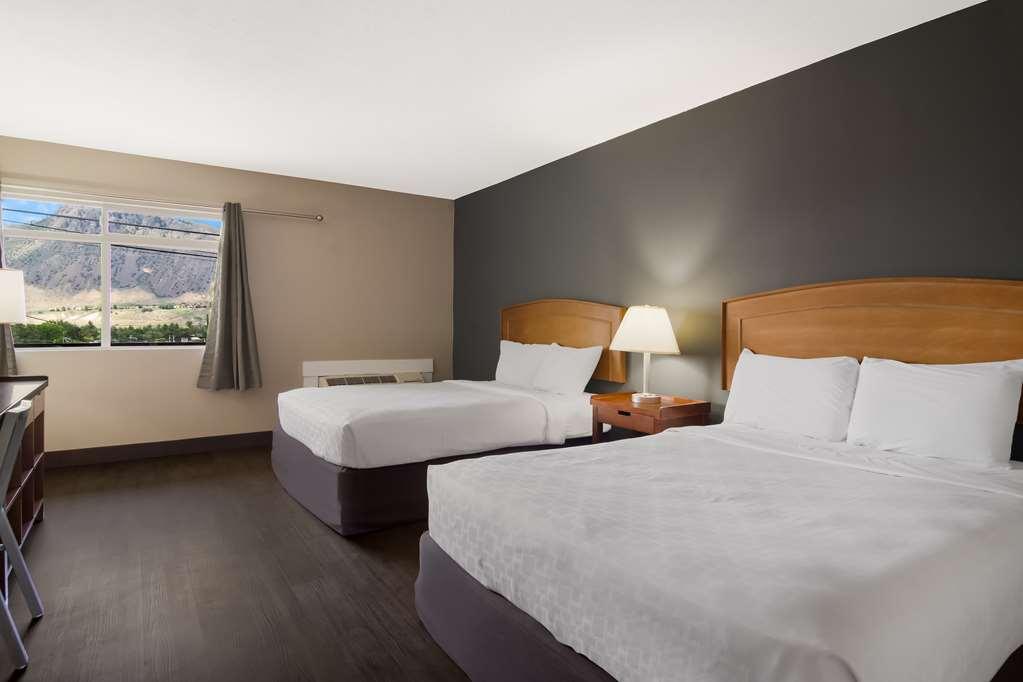 Canadas Best Value Inn&Suites Kamloops Zimmer foto